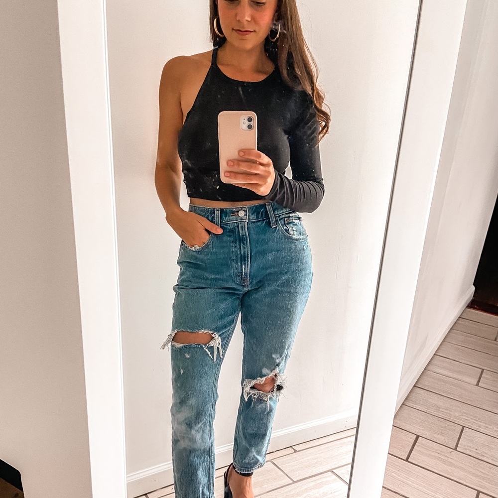 One shoulder crop top